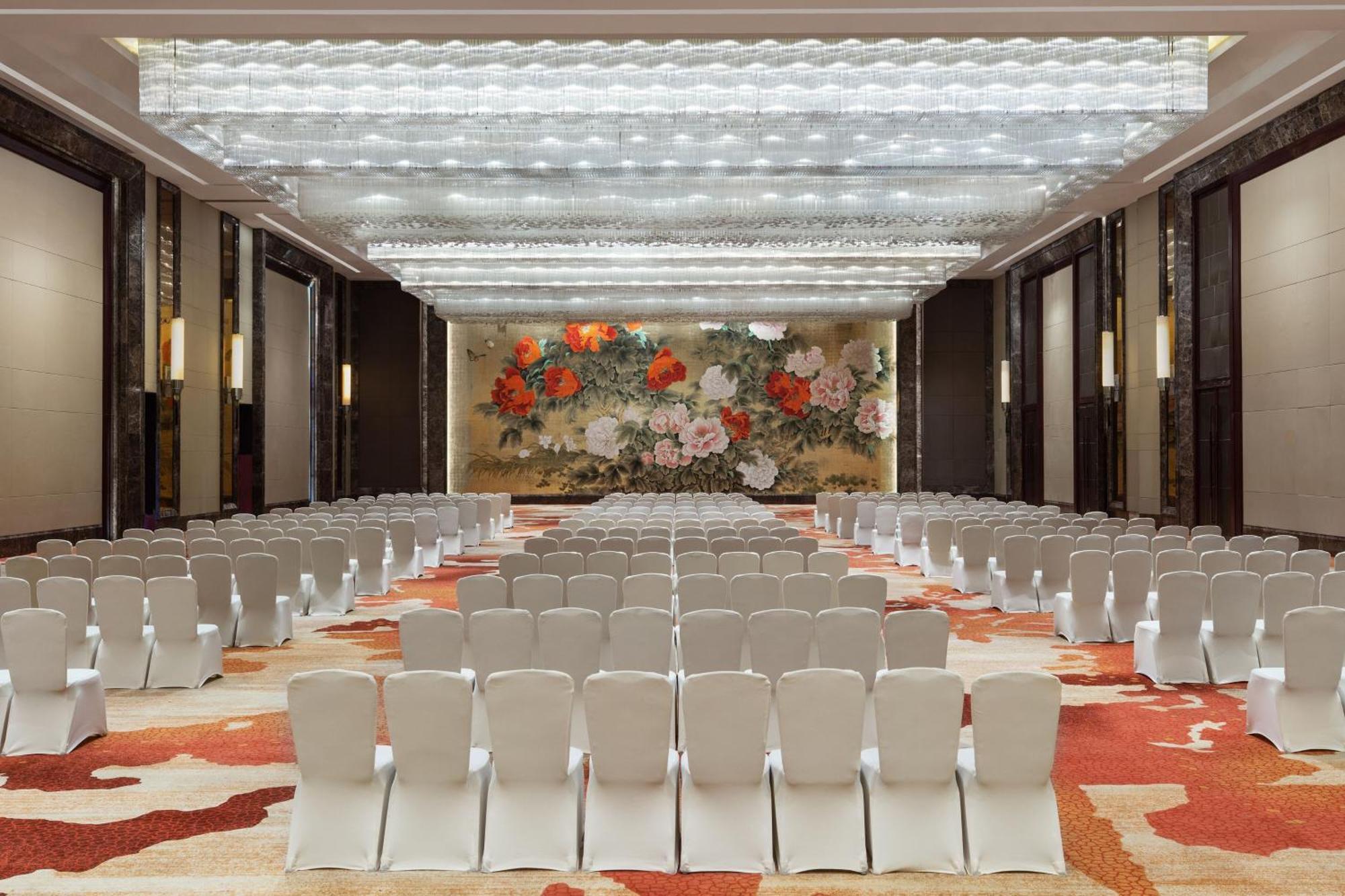 Sheraton Zhenjiang Hotel Экстерьер фото